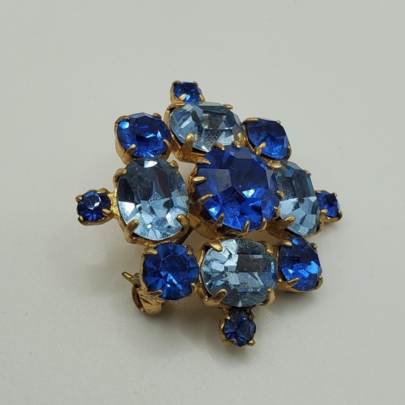 Shades of Blue Rhinestone Brooch Pin Prong Gold Tone Womens Jewelry Fashion - Picture 3 of 12
